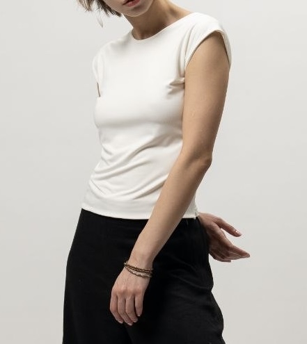 کراپ بکلس backless فلامنت
